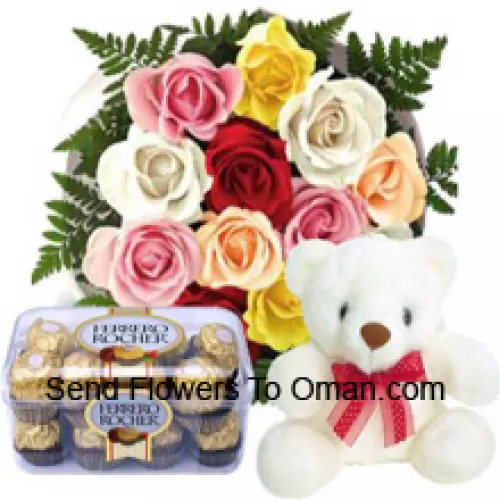 Tros van 12 rode rozen met seizoensgebonden opvullers, een schattige 12 inch hoge witte teddybeer en een doos met 16 stuks Ferrero Rochers
